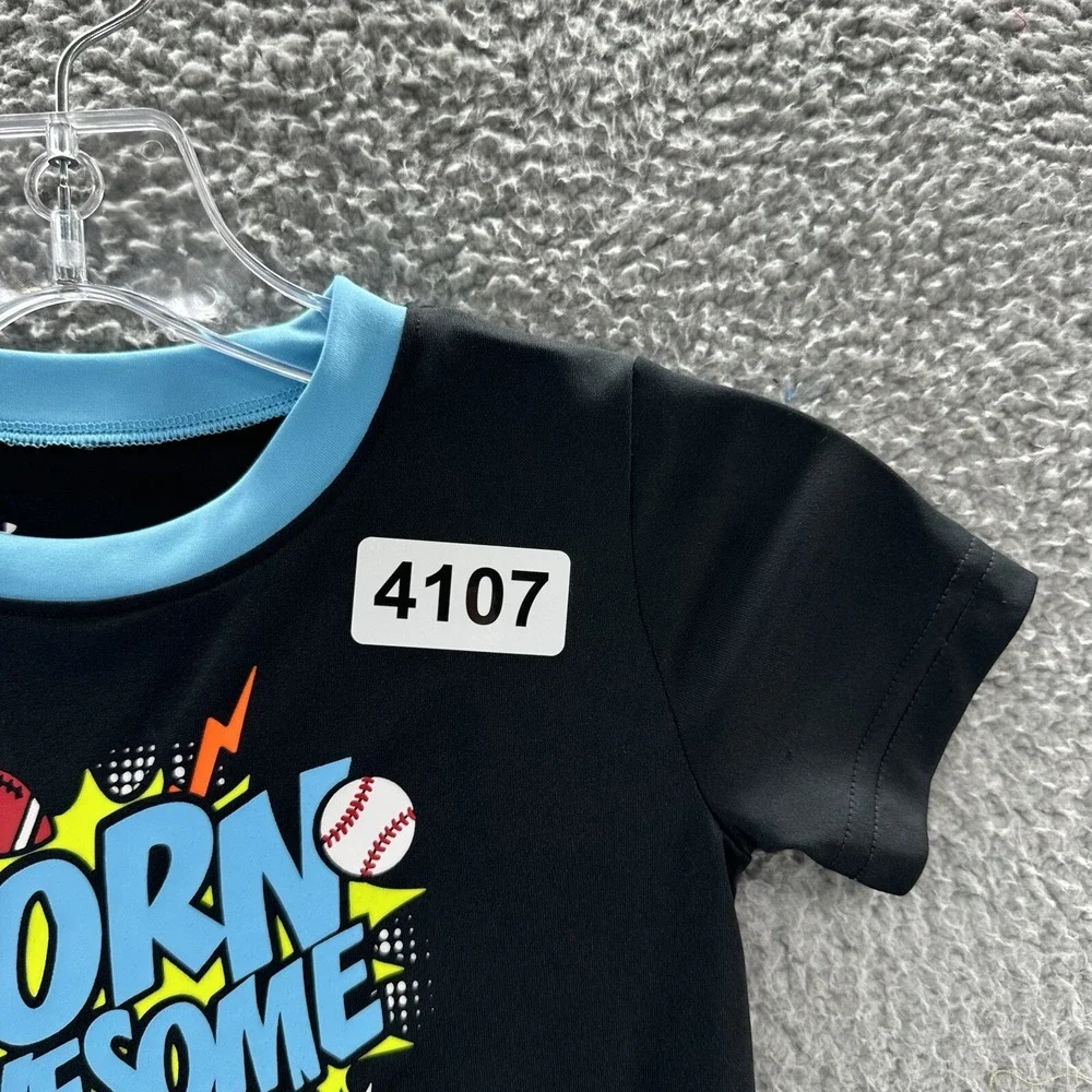 Under Armour T-Shirt Boys Size 2T  Black Short Sleeve Graphic T Shirt Boys 2T